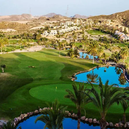Golf Valle Del Jardin Piscina Parking