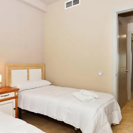 Golf Valle Del Jardin Piscina Parking Apartment