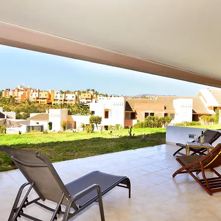 Golf Valle Del Jardin Piscina Parking *